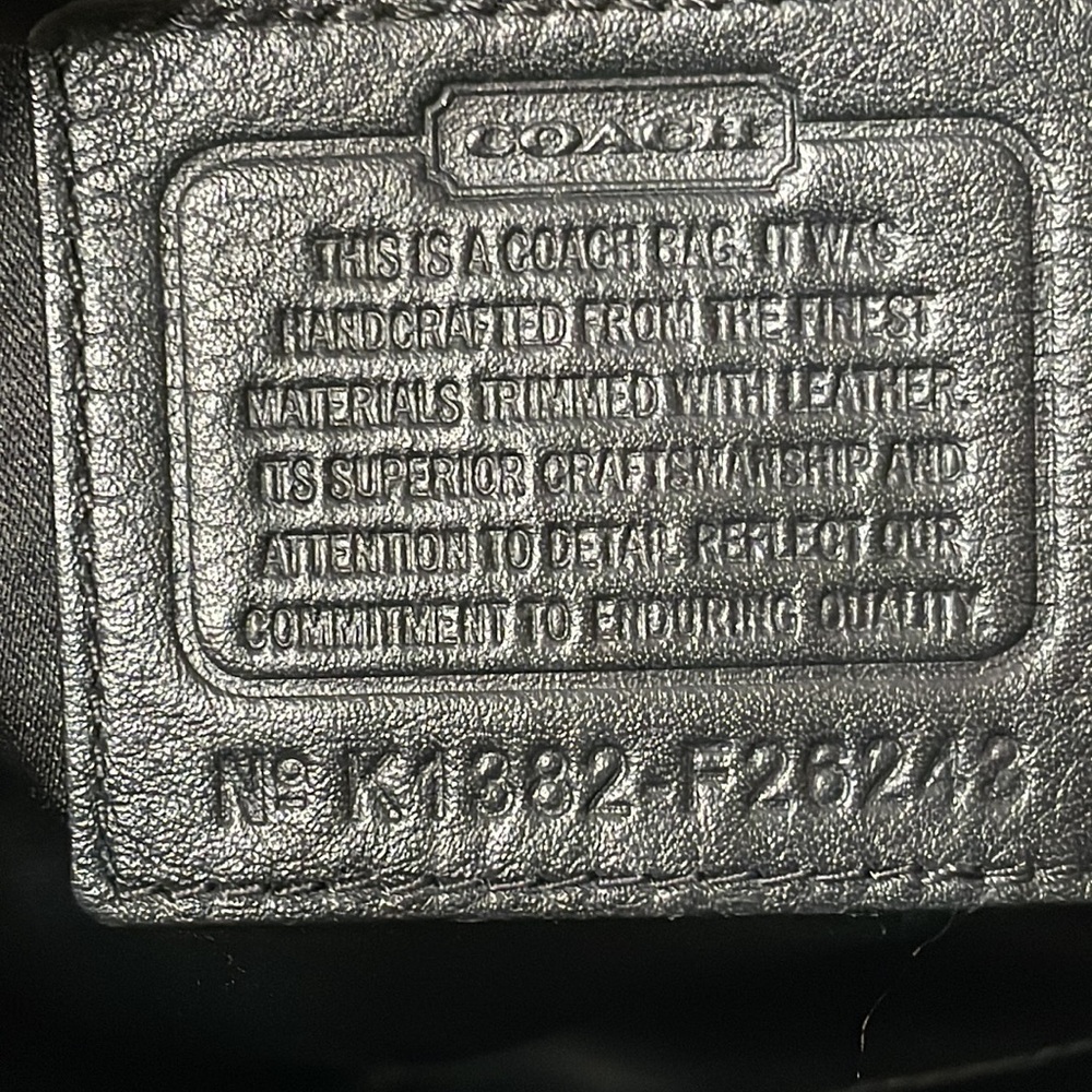 Coach hand/shorts bag. - Picture 12 of 14